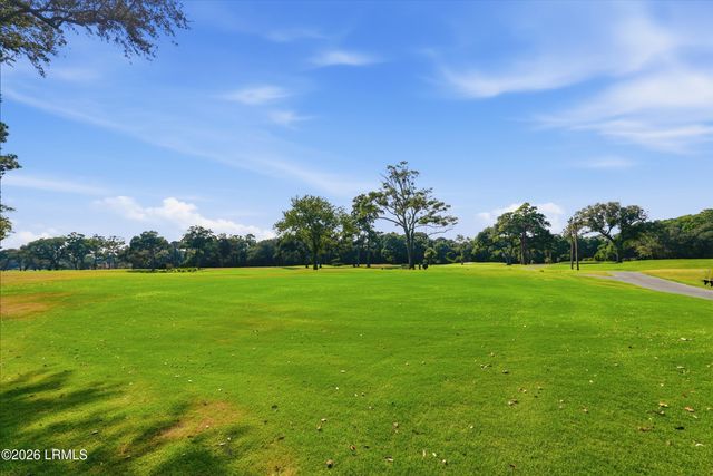 60 Carnoustie Rd Apt 972, Hilton Head Island, SC 29928