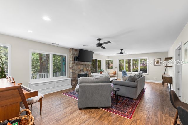 2 Trillium Ln, Hilton Head Island, SC 29926