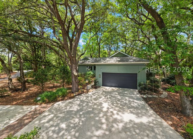 2 Trillium Ln, Hilton Head Island, SC 29926