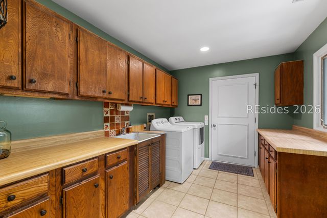 2 Trillium Ln, Hilton Head Island, SC 29926