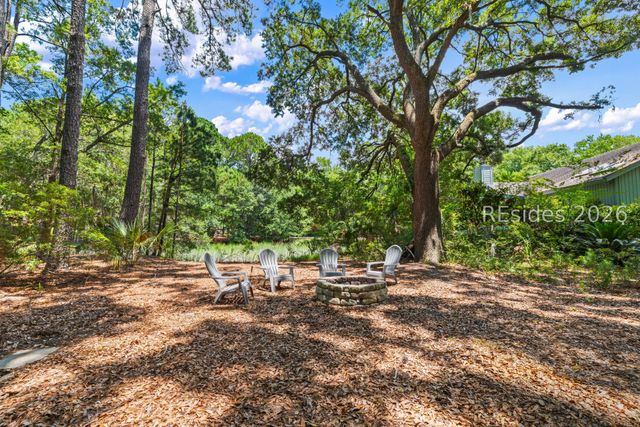 2 Trillium Ln, Hilton Head Island, SC 29926