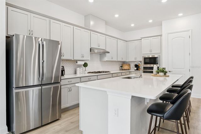1108 RIVERWAY DRIVE, Oakland, FL 34787