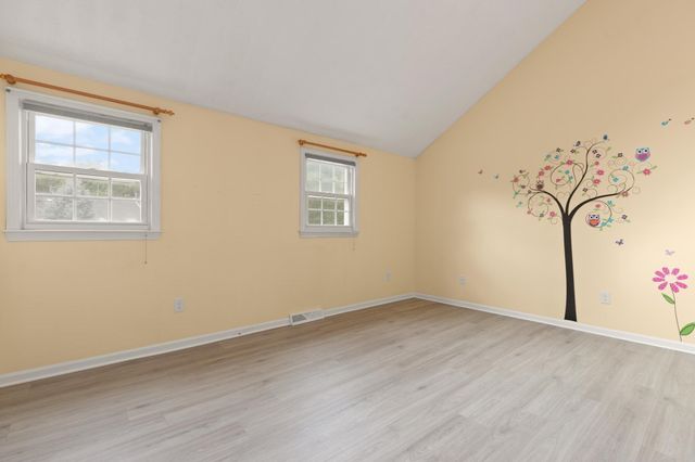 32 Frederick 3, Dracut, MA 01826