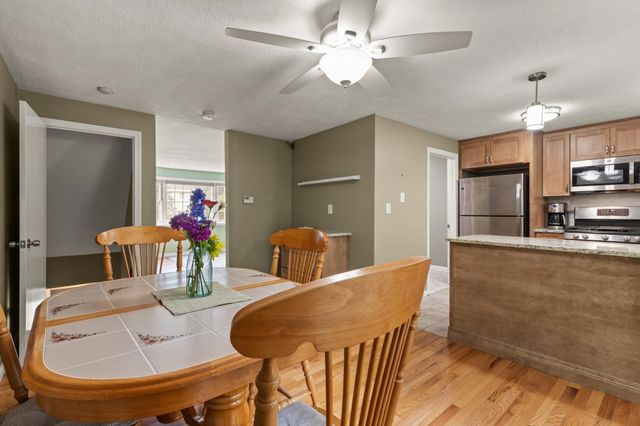 32 Frederick 3, Dracut, MA 01826