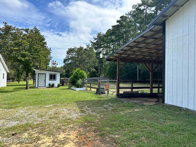 146 Wooster Road, Southern Pines, NC 28387