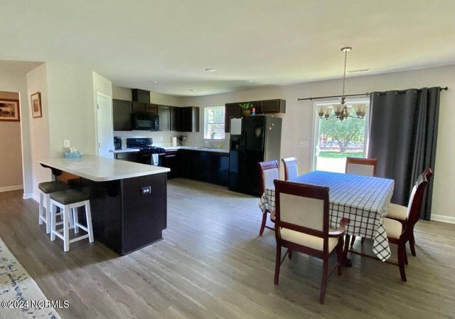 146 Wooster Road, Southern Pines, NC 28387