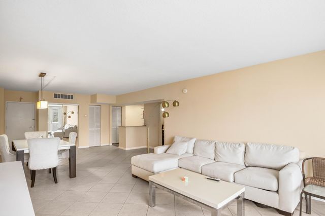 3450 S Ocean Boulevard 106, Palm Beach, FL 33480