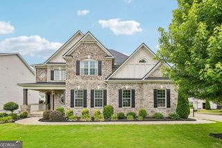 129 Edinburgh Drive, Canton, GA 30115