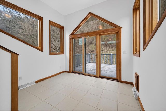 3630 Deerfield PLACE, La Crosse, WI 54601