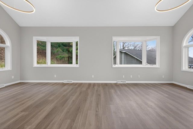 3630 Deerfield PLACE, La Crosse, WI 54601