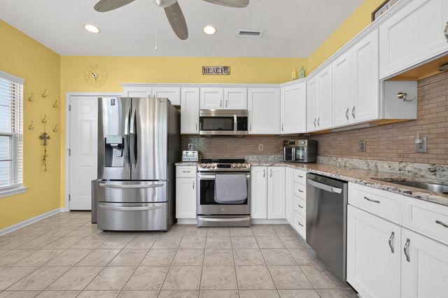 3642 Springdale Dr., Little River, SC 29566