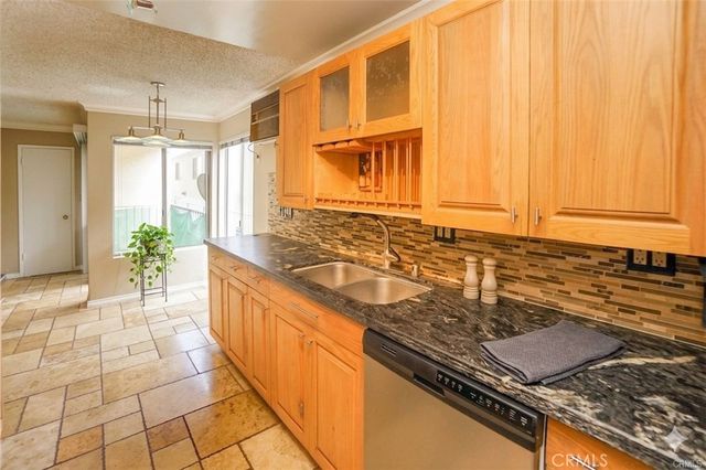 1770 Ximeno Avenue 113, Long Beach, CA 90815