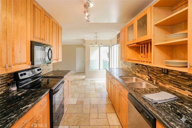 1770 Ximeno Avenue 113, Long Beach, CA 90815
