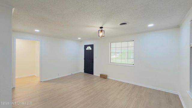 1256 Haywood Drive, Southaven, MS 38671