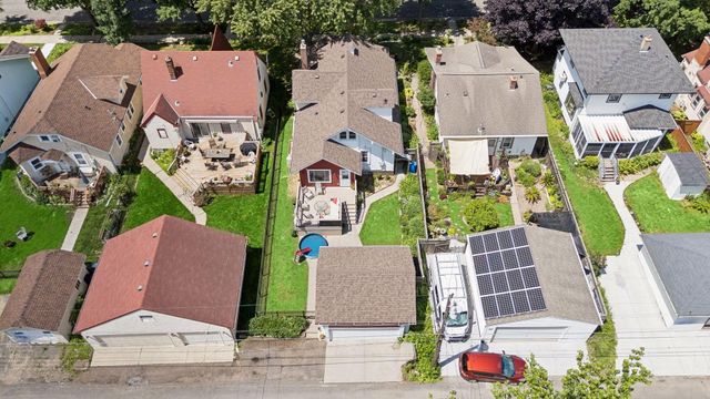 1484 Arona Street, Saint Paul, MN 55108