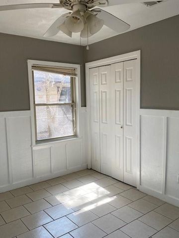 238 Sycamore Drive, Hitchcock, TX 77563