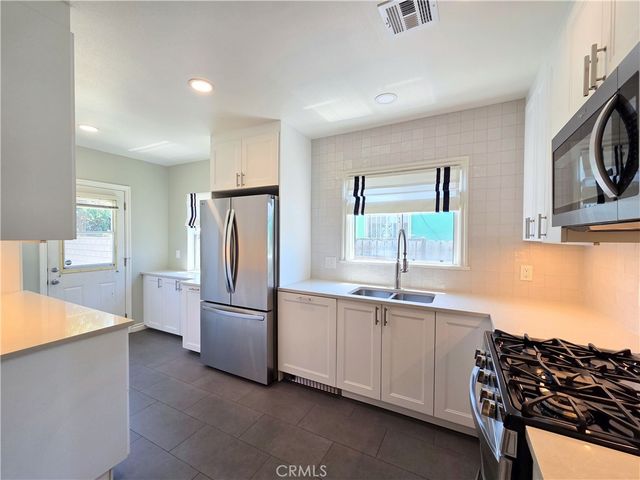 1926 Daisy Avenue, Long Beach, CA 90806