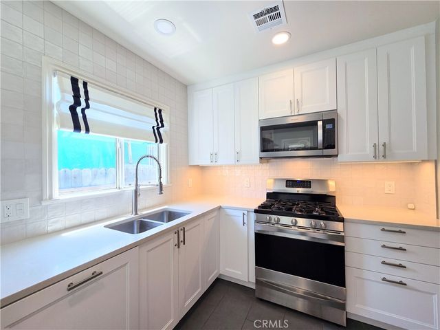 1926 Daisy Avenue, Long Beach, CA 90806