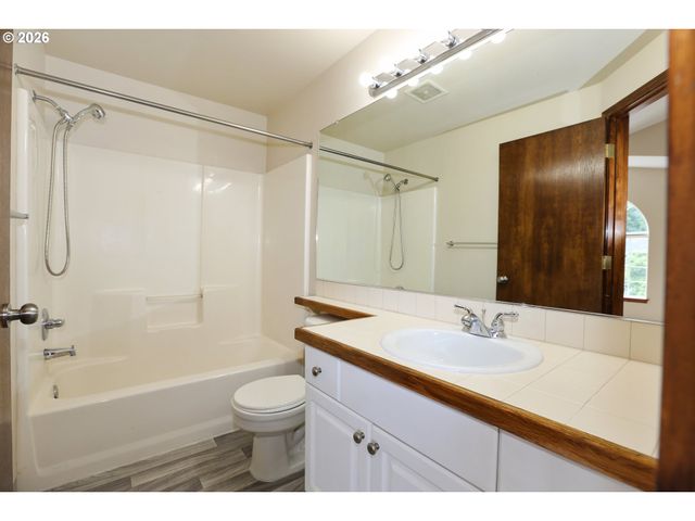 8812 Ne 163RD Ave, Vancouver, WA 98682