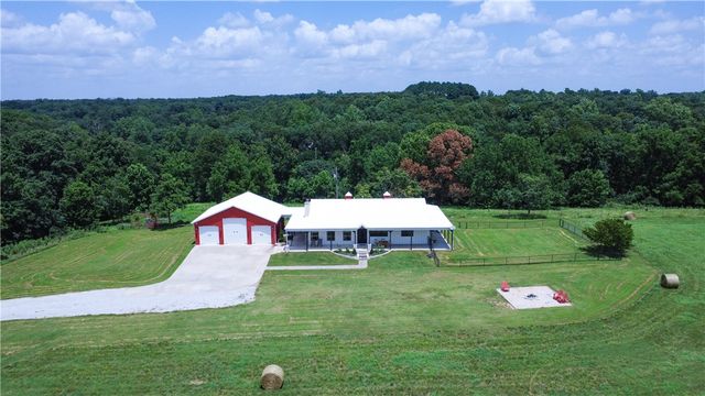 16453 Rocky Dell Road, Gravette, AR 72736