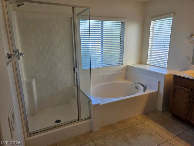924 Maple Pines Avenue, North Las Vegas, NV 89081
