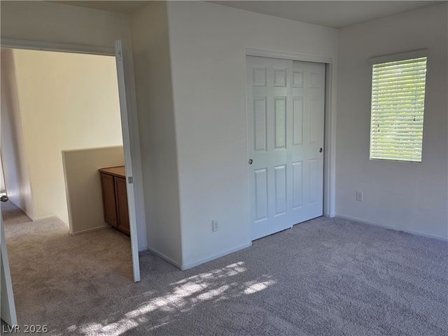 924 Maple Pines Avenue, North Las Vegas, NV 89081