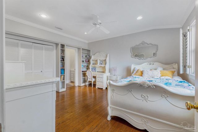 209 Bayshore Dr, Pensacola, FL 32507