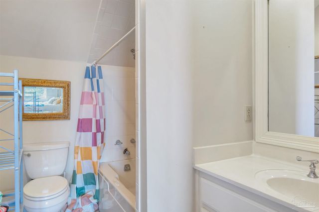 209 Bayshore Dr, Pensacola, FL 32507