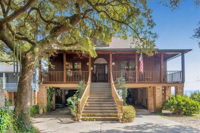 209 Bayshore Dr, Pensacola, FL 32507