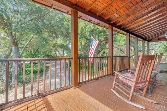 209 Bayshore Dr, Pensacola, FL 32507