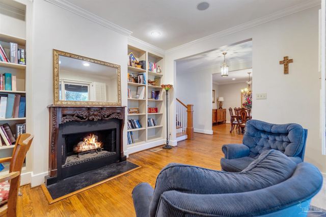 209 Bayshore Dr, Pensacola, FL 32507