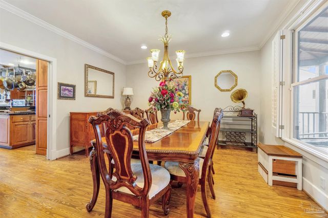 209 Bayshore Dr, Pensacola, FL 32507