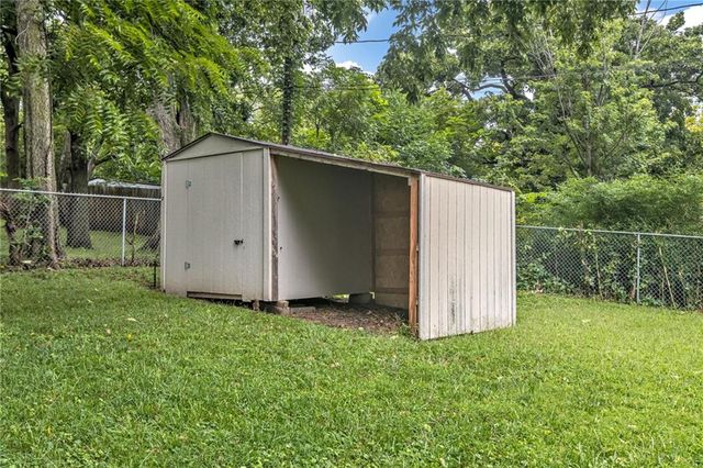 2506 NE 46th Street, Kansas City, MO 64116