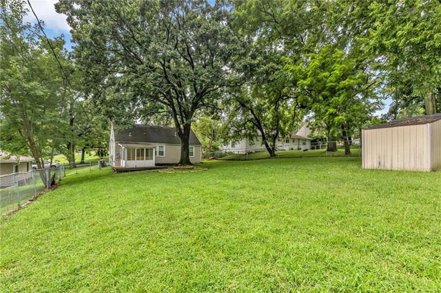 2506 NE 46th Street, Kansas City, MO 64116