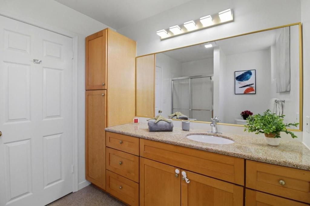 Image 26 of property listing at 1500 Sherman Avenue 3A, Burlingame, CA 94010