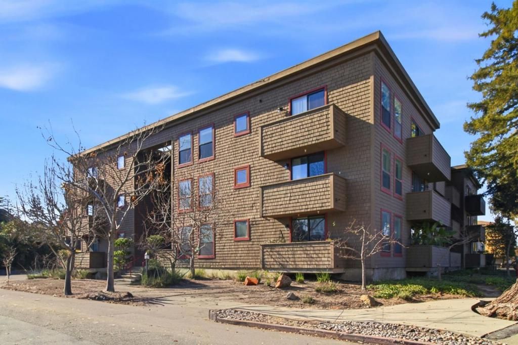 Image 29 of property listing at 1500 Sherman Avenue 3A, Burlingame, CA 94010