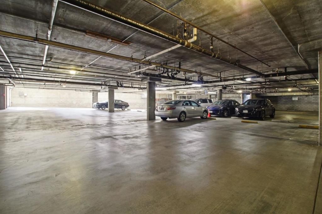 Image 31 of property listing at 1500 Sherman Avenue 3A, Burlingame, CA 94010