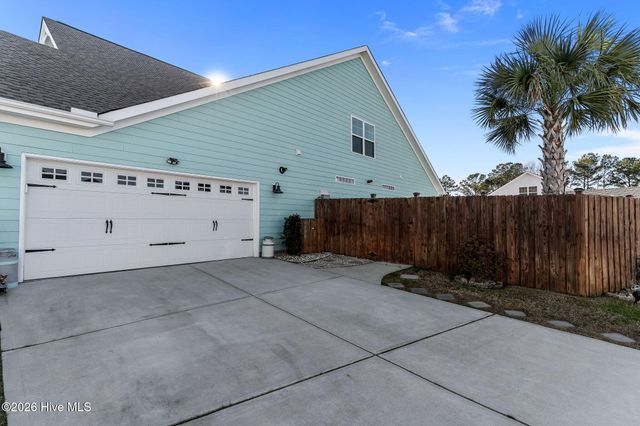 6175 Meadowgrove Loop, Wilmington, NC 28409