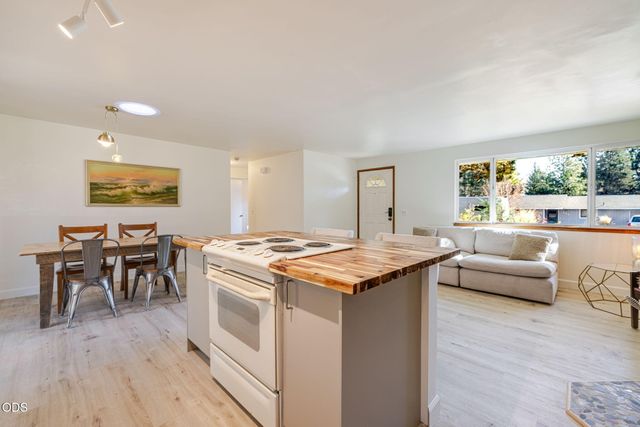 835 SE 6th Street, Bend, OR 97702