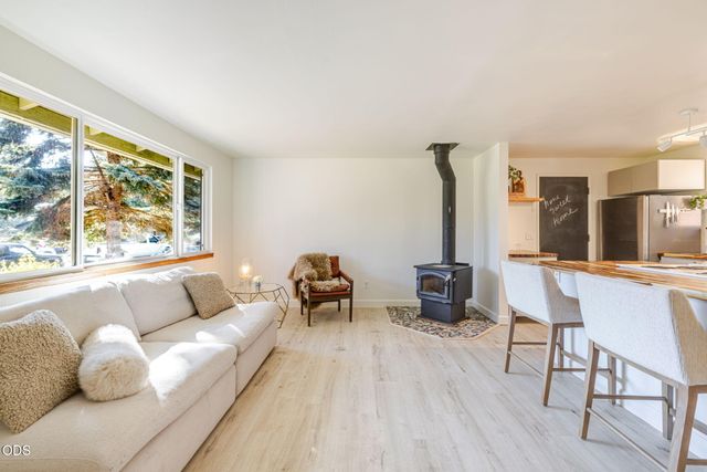 835 SE 6th Street, Bend, OR 97702