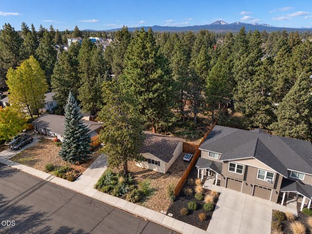 835 SE 6th Street, Bend, OR 97702