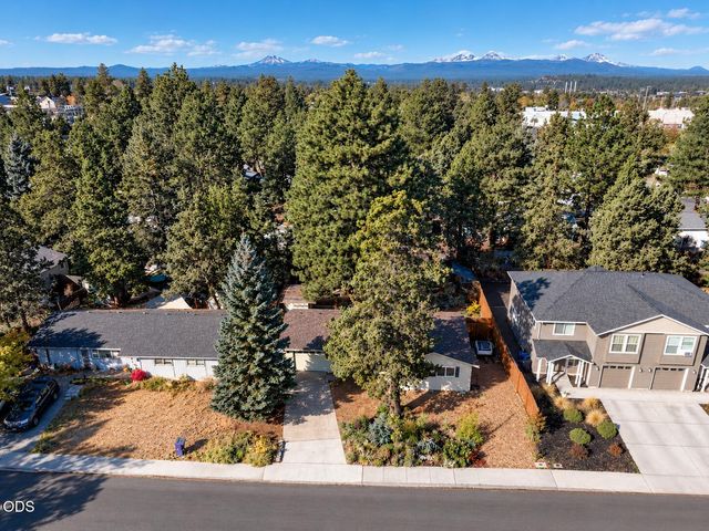 835 SE 6th Street, Bend, OR 97702