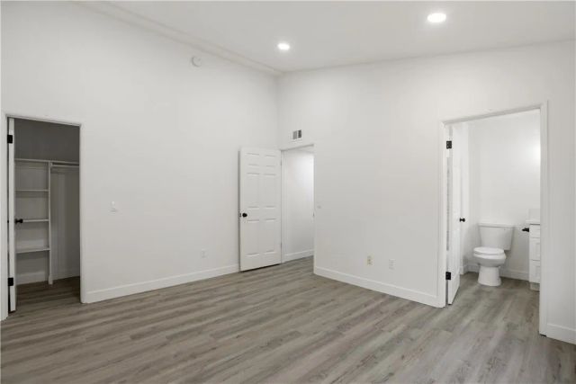 8744 Burnet Avenue 14, North Hills, CA 91343