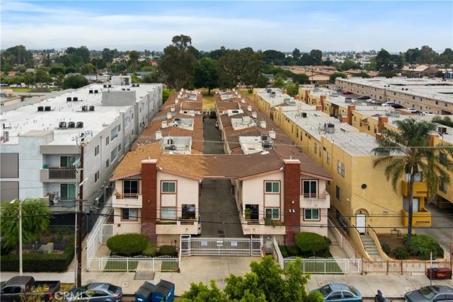 8744 Burnet Avenue 14, North Hills, CA 91343