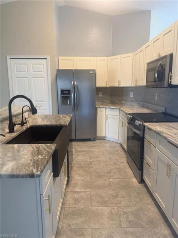 1917 12th AVE, Cape Coral, FL 33993