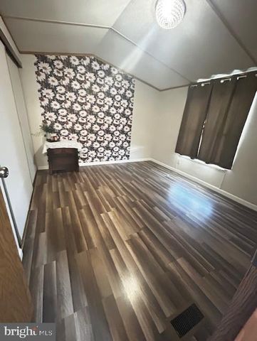 323 BENNING AVE, Gettysburg, PA 17325