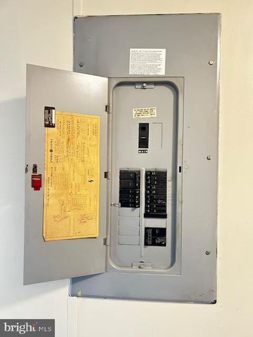 323 BENNING AVE, Gettysburg, PA 17325