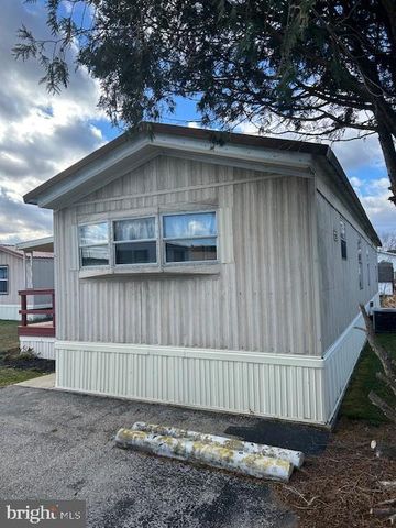 323 BENNING AVE, Gettysburg, PA 17325