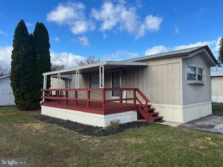 323 BENNING AVE, Gettysburg, PA 17325