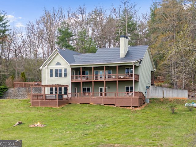 95 Hickory Avenue, Blue Ridge, GA 30513